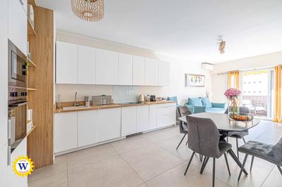 Appartement - 79 m² - 4 pièces