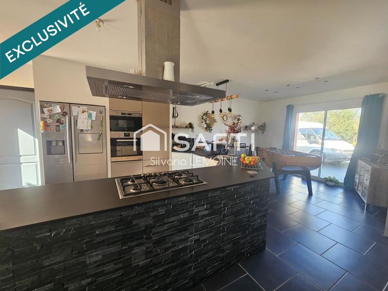 Maison - 162 m² - 8 pièces