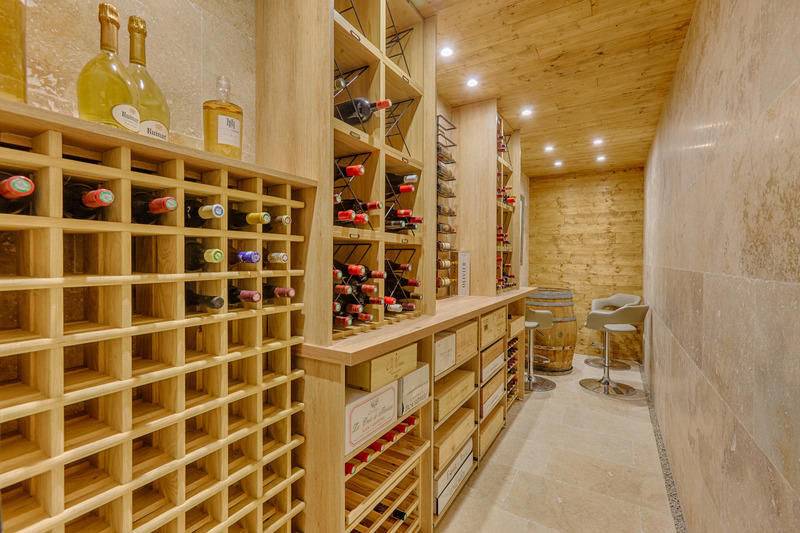 Maison - 240 m² - 7 pièces