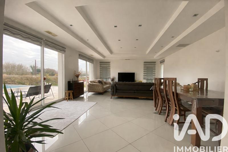 Maison - 170 m² - 5 pièces