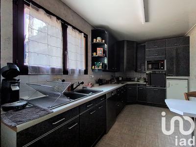 Maison - 192 m² - 9 pièces