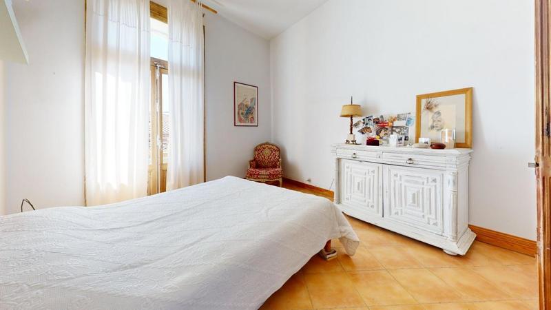 Maison - 235 m² - 5 pièces