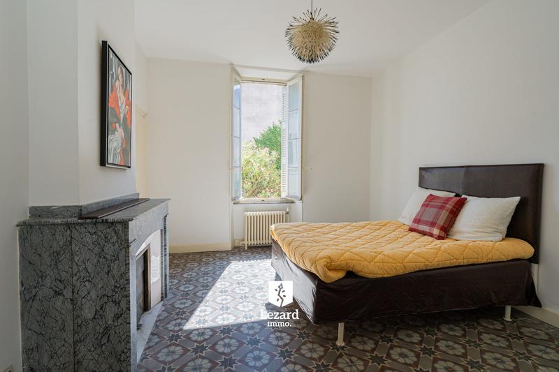 Maison ancienne - 282 m² - 8 pièces