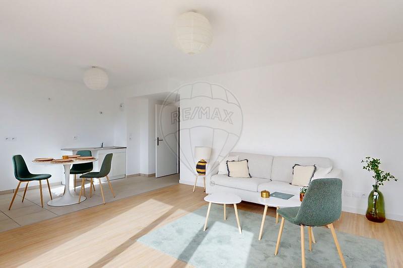 Appartement - 80 m² - 4 pièces