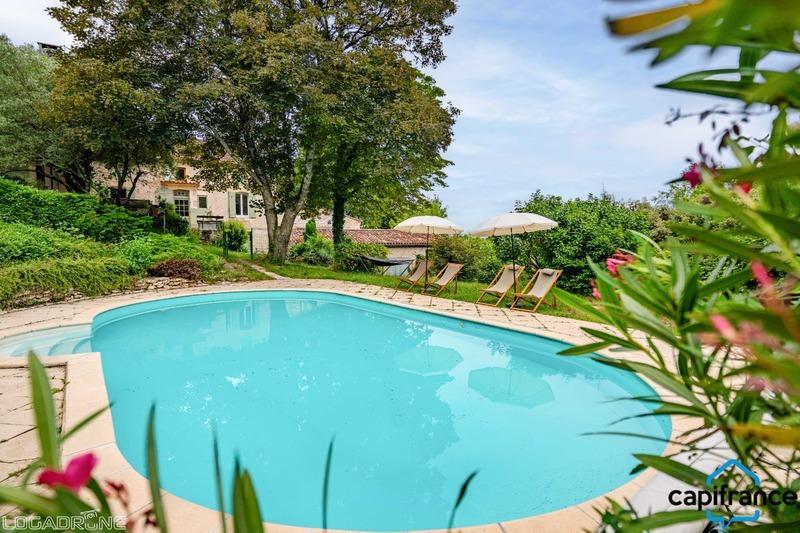 Maison - 190 m² - 9 pièces