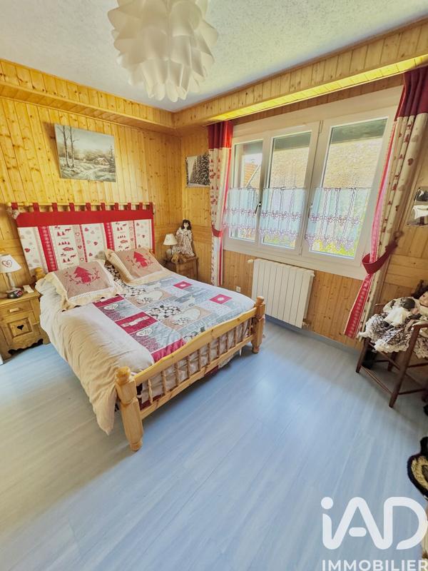 Maison - 210 m² - 6 pièces