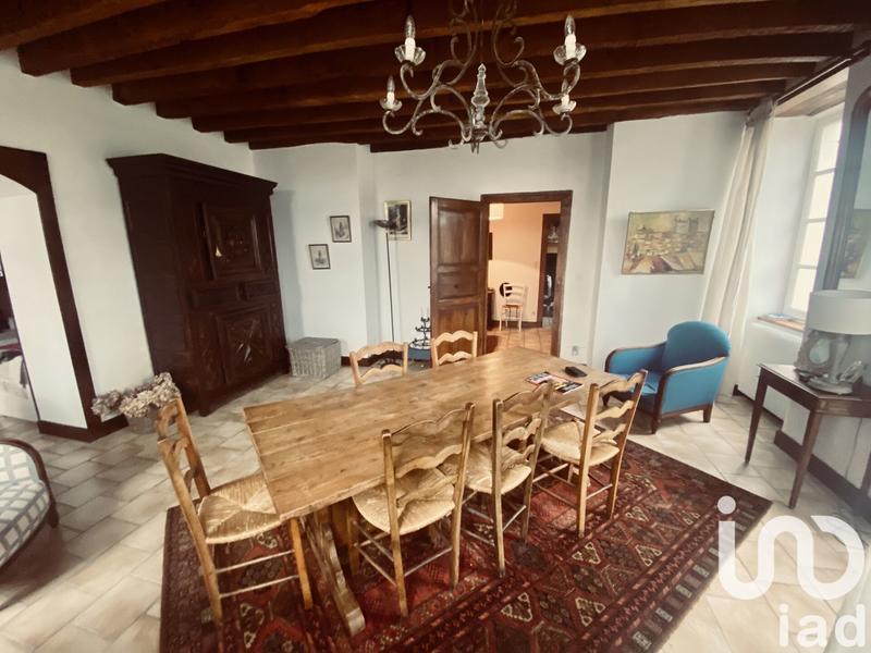 Maison - 412 m² - 10 pièces