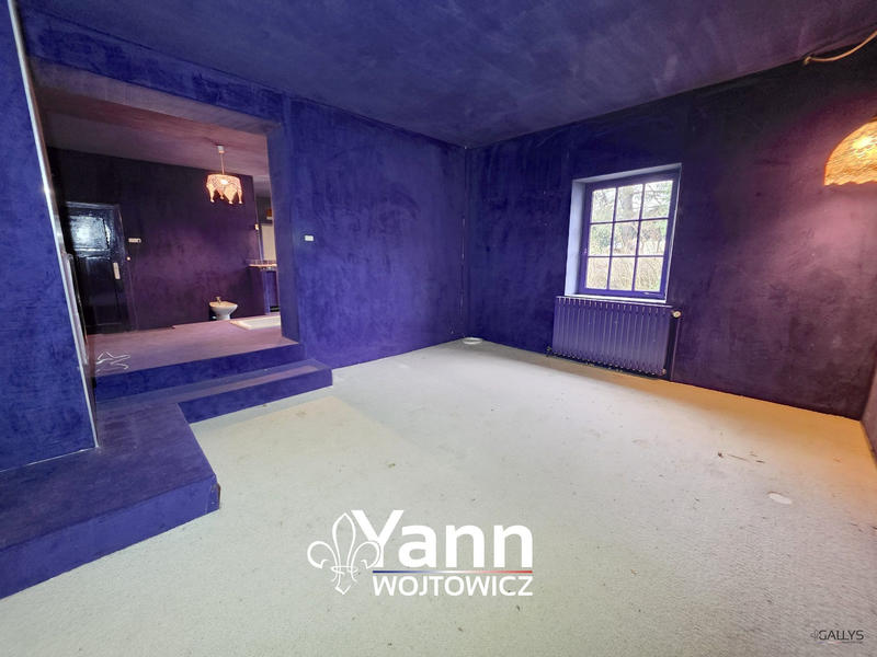 Maison - 270 m² - 7 pièces