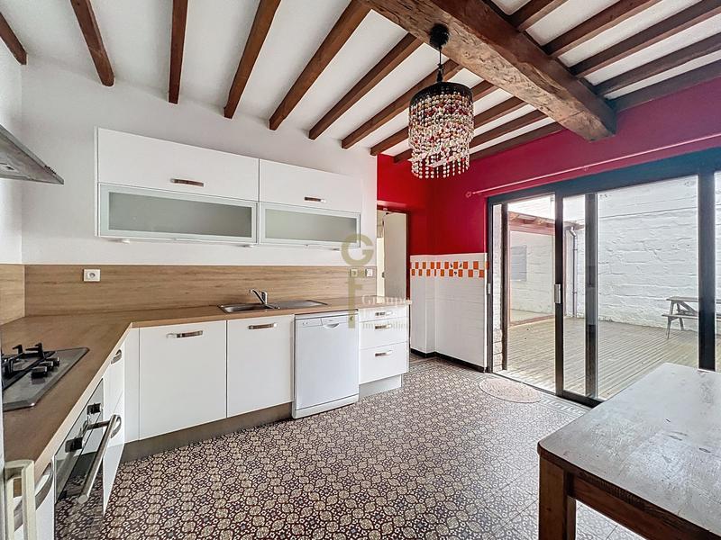 Maison - 169 m² - 6 pièces