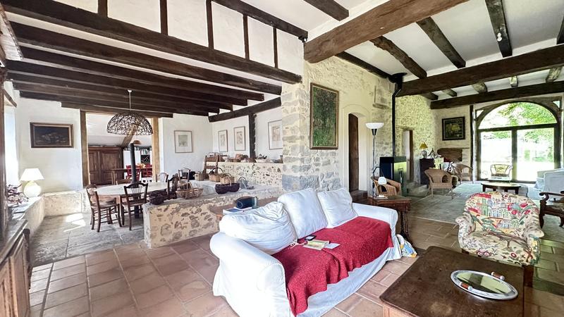 Fermette - 330 m² - 9 pièces