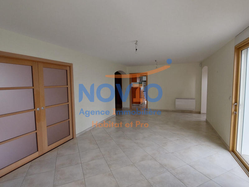 Maison - 286 m² - 9 pièces