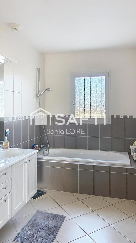 Maison - 177 m² - 6 pièces