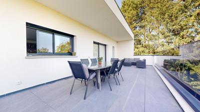 Demeure - 277 m² - 7 pièces