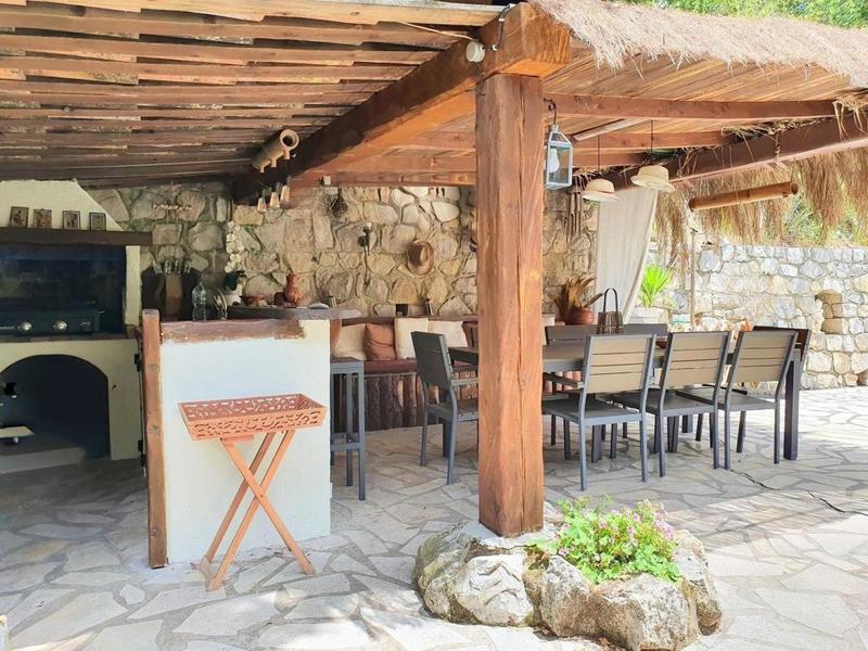 Mas - 189 m² - 7 pièces