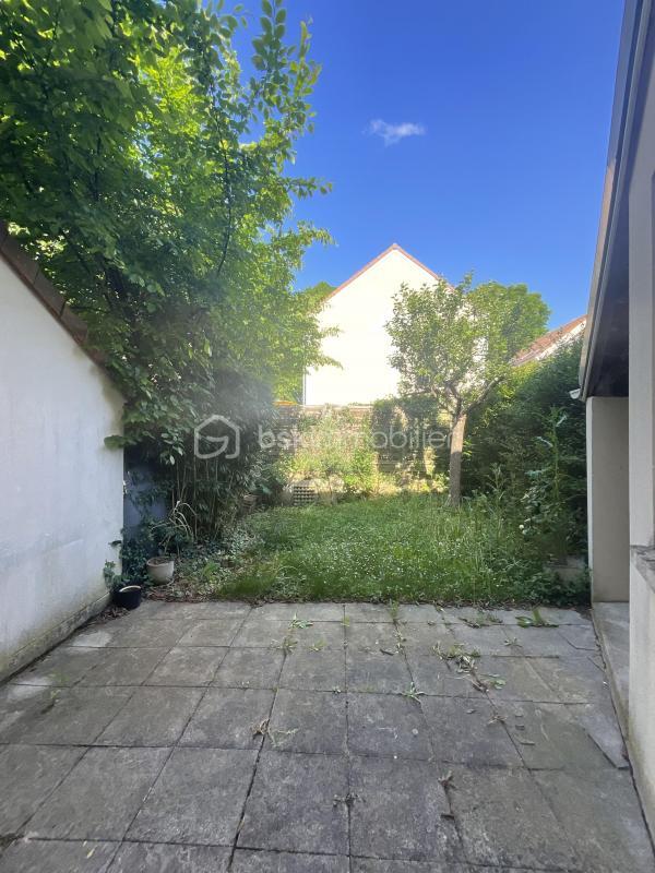 Maison - 101 m² - 6 pièces