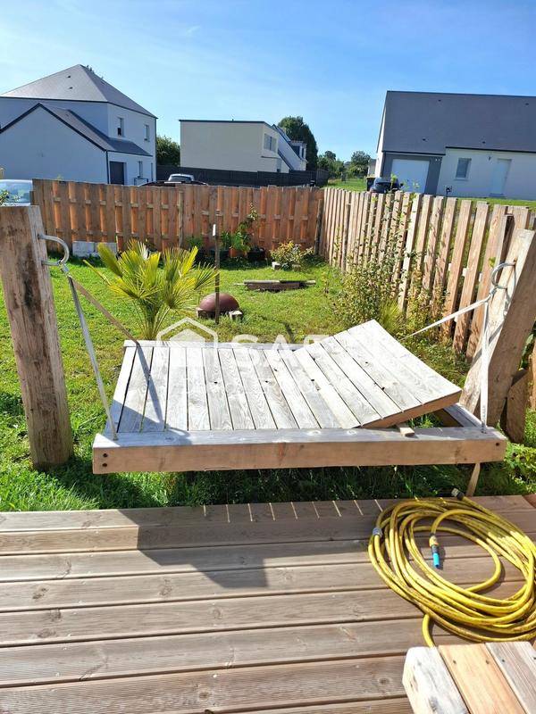 Maison - 90 m² - 5 pièces