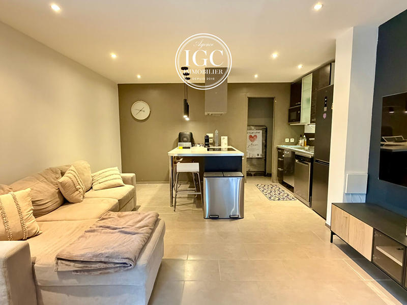 Maison - 92 m² - 4 pièces