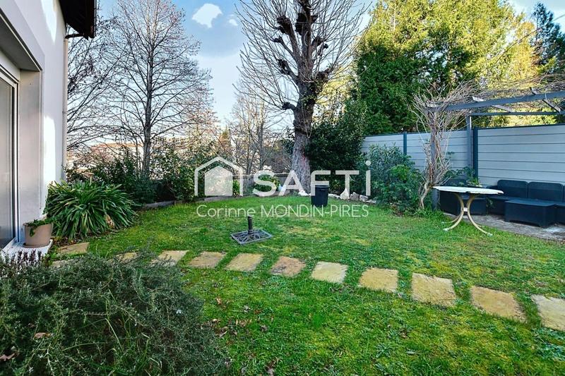 Maison - 177 m² - 6 pièces