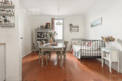 Appartement - 84 m² - 3 pièces