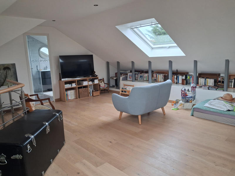 Maison - 140 m² - 5 pièces