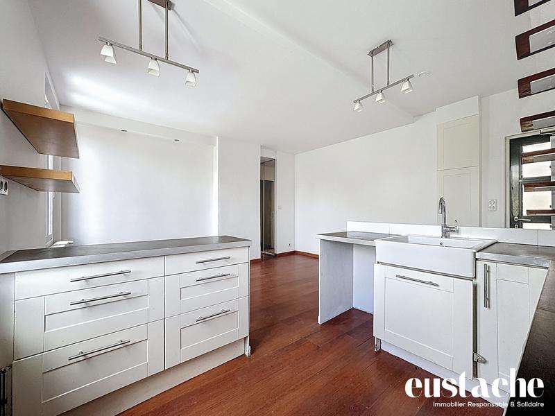 Duplex - 68 m² - 4 pièces