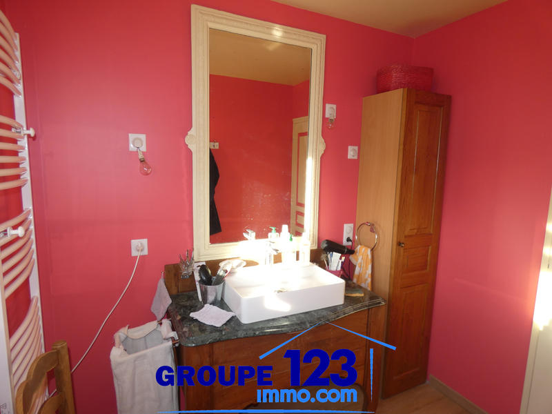 Maison - 202 m² - 5 pièces