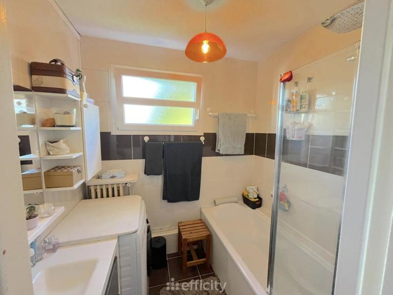 Appartement - 75 m² - 3 pièces