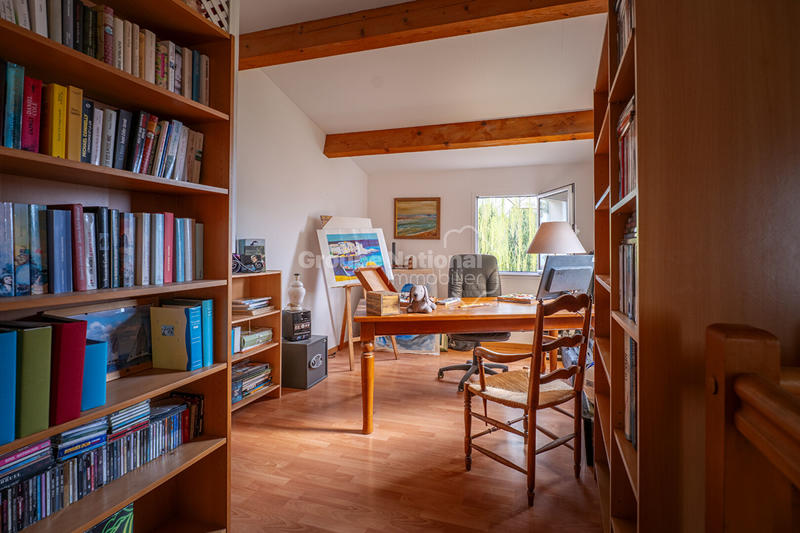 Maison - 241 m² - 6 pièces