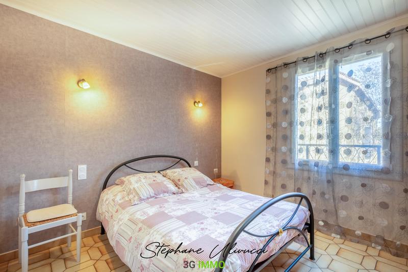 Maison - 145 m² - 11 pièces