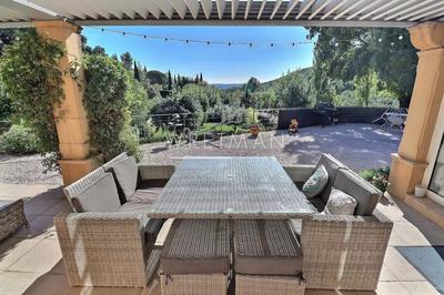 Villa - 187 m² - 5 pièces