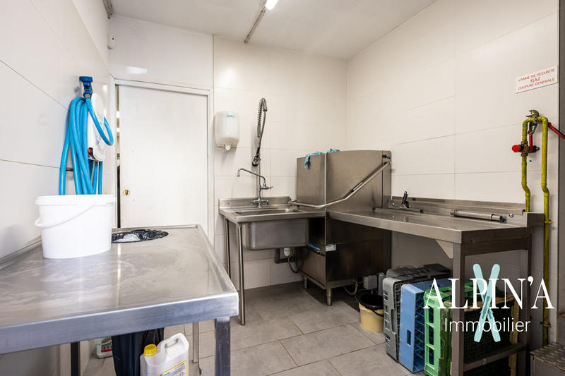 Local commercial - 145 m²