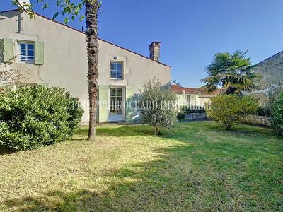 Maison ancienne - 162 m² - 6 pièces