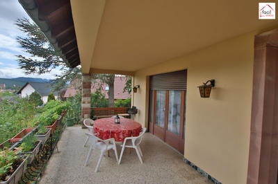 Maison - 250 m² - 9 pièces