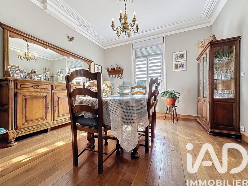 Maison de ville - 180 m² - 6 pièces