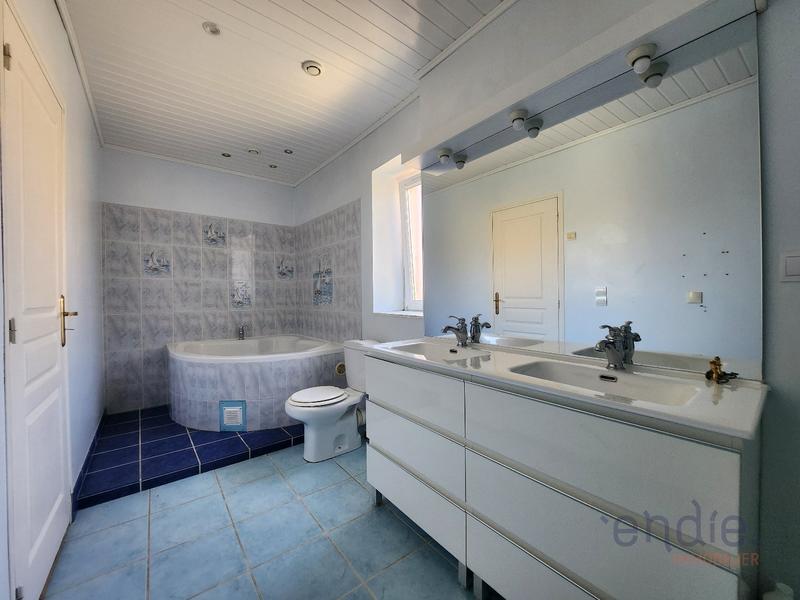 Maison - 170 m² - 7 pièces