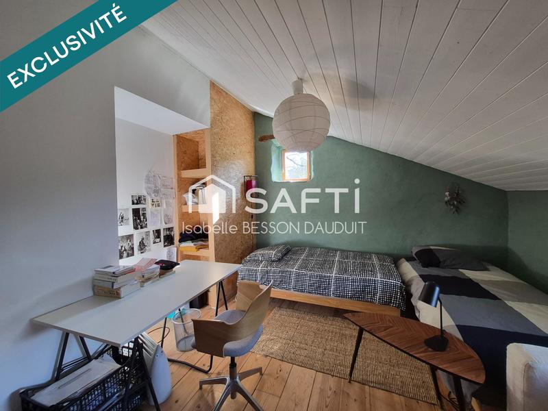 Maison - 182 m² - 7 pièces