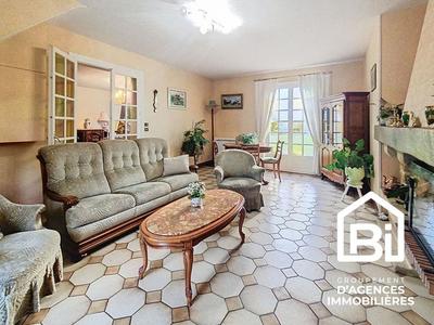 Maison - 140 m² - 6 pièces