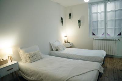 Maison - 365 m² - 11 pièces