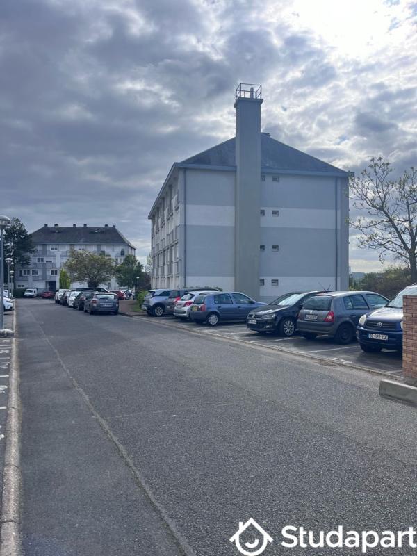 Chambre - 9 m² - 1 pièce