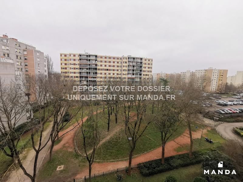 Chambre - 10 m² - 4 pièces