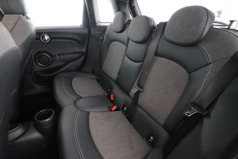 Mini Mini Cooper Finition Red Hot Chili Bva 5p 136 ch