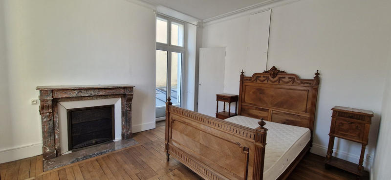 Appartement - 137 m² - 4 pièces