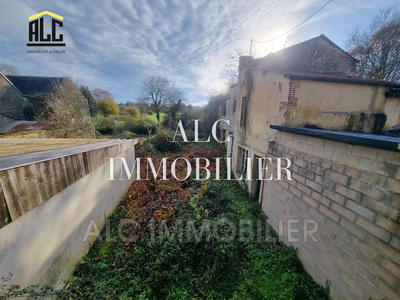 Maison de village - 736 m² - 6 pièces