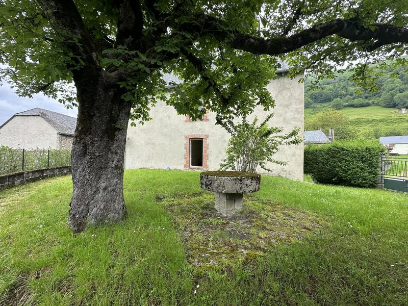 Maison - 218 m² - 12 pièces