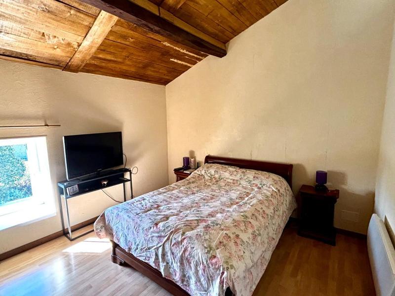 Maison - 228 m² - 10 pièces