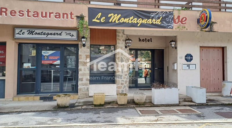 Fonds de commerce - 1 212 m²