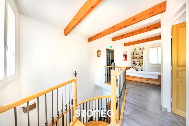 Appartement ancien - 185 m² - 7 pièces