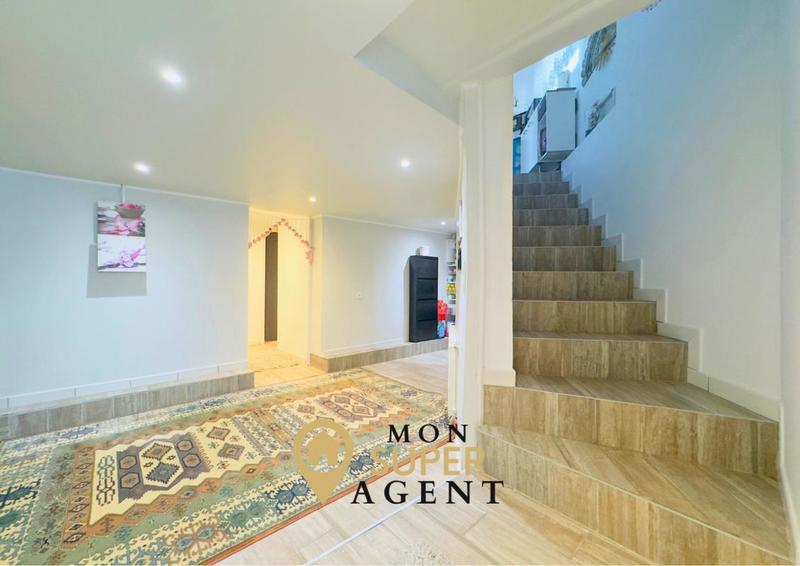 Bureau - 102 m² - 6 pièces