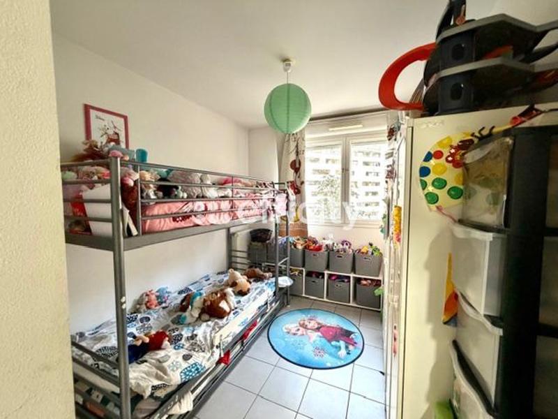 Appartement - 70 m² - 4 pièces