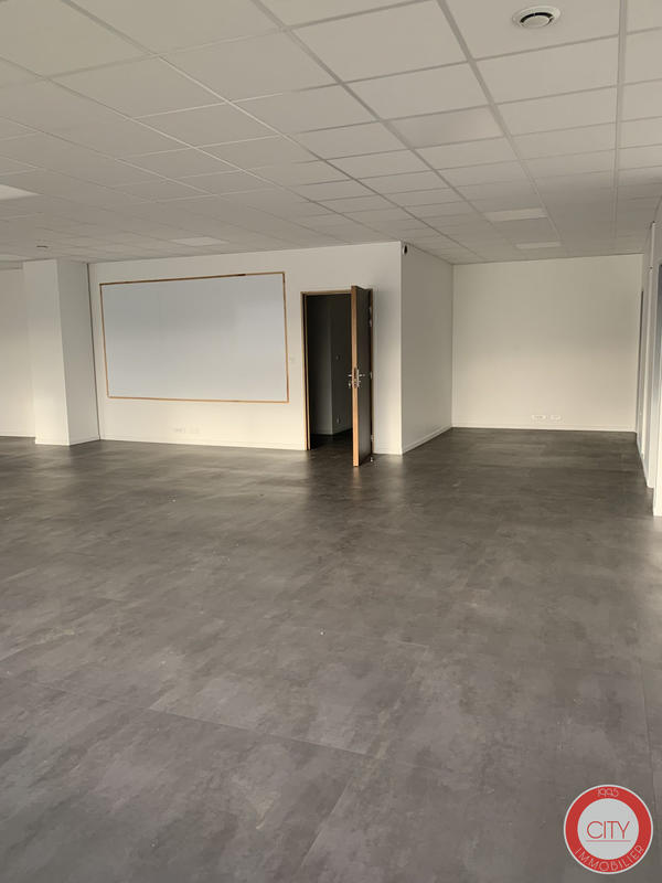 Local commercial - 119 m²